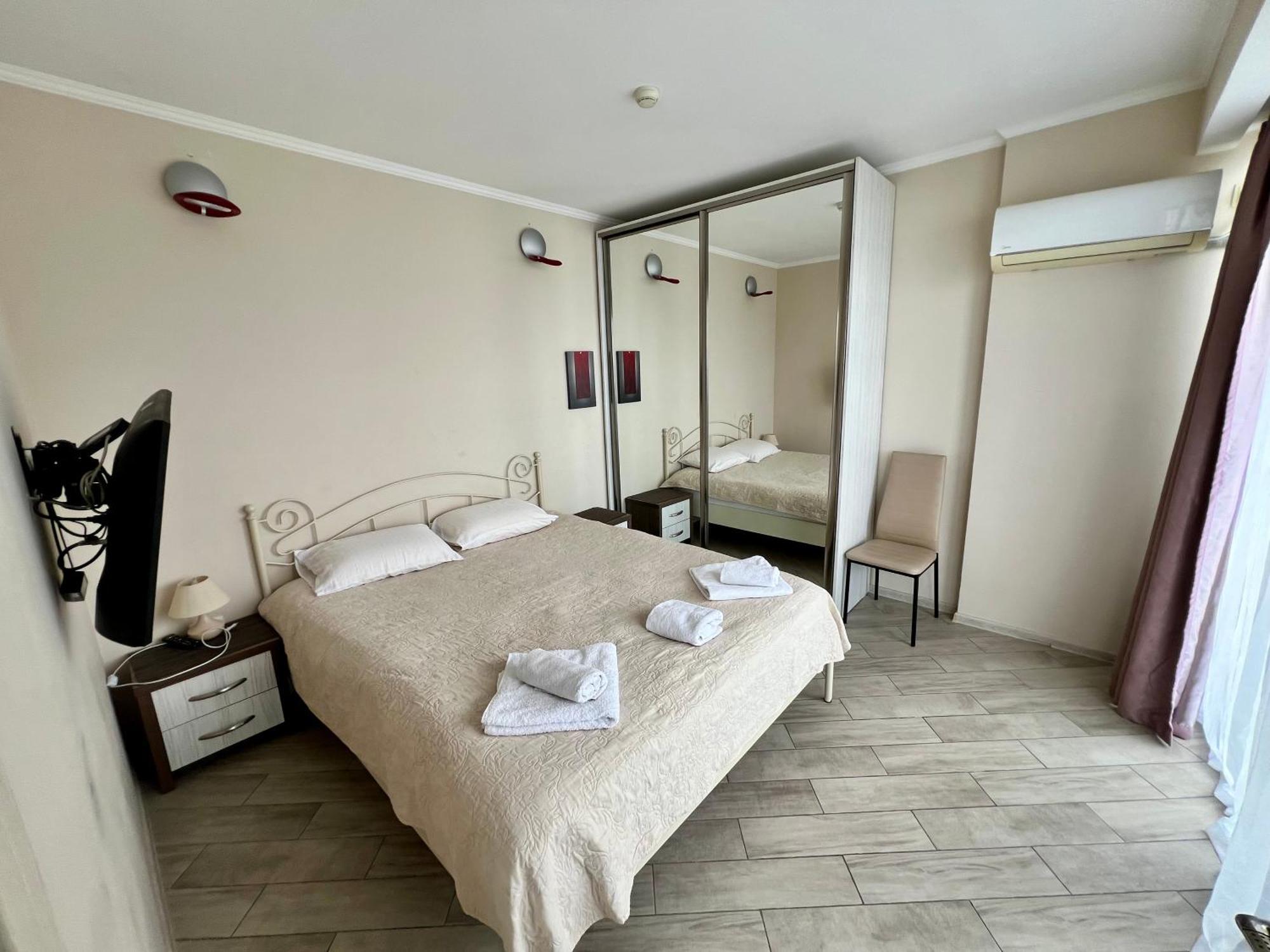 Orbi Beach Tower Batumi Exterior foto