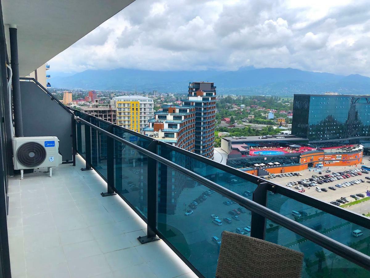 Orbi Beach Tower Batumi Exterior foto