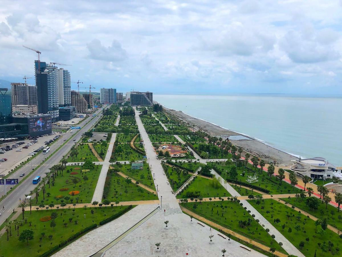 Orbi Beach Tower Batumi Exterior foto