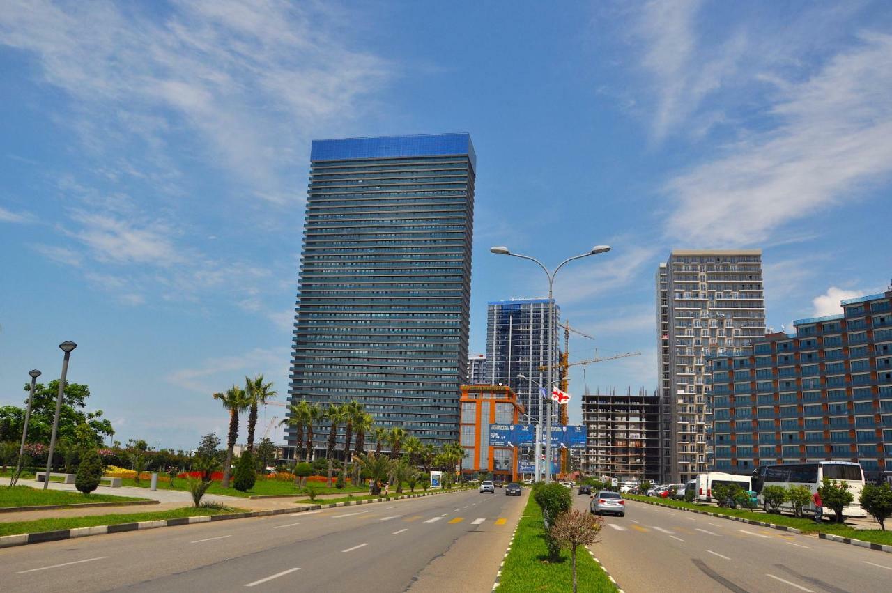 Orbi Beach Tower Batumi Exterior foto